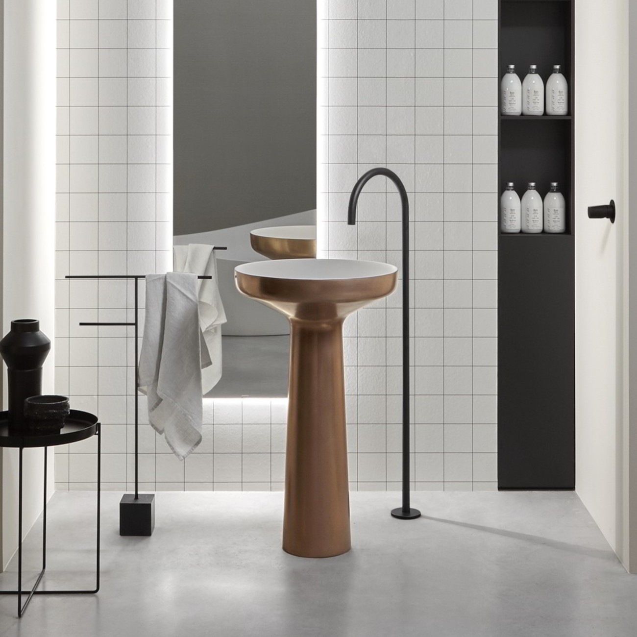 Indigo Floor-Mounted Washbasin Spout Antoniolupi