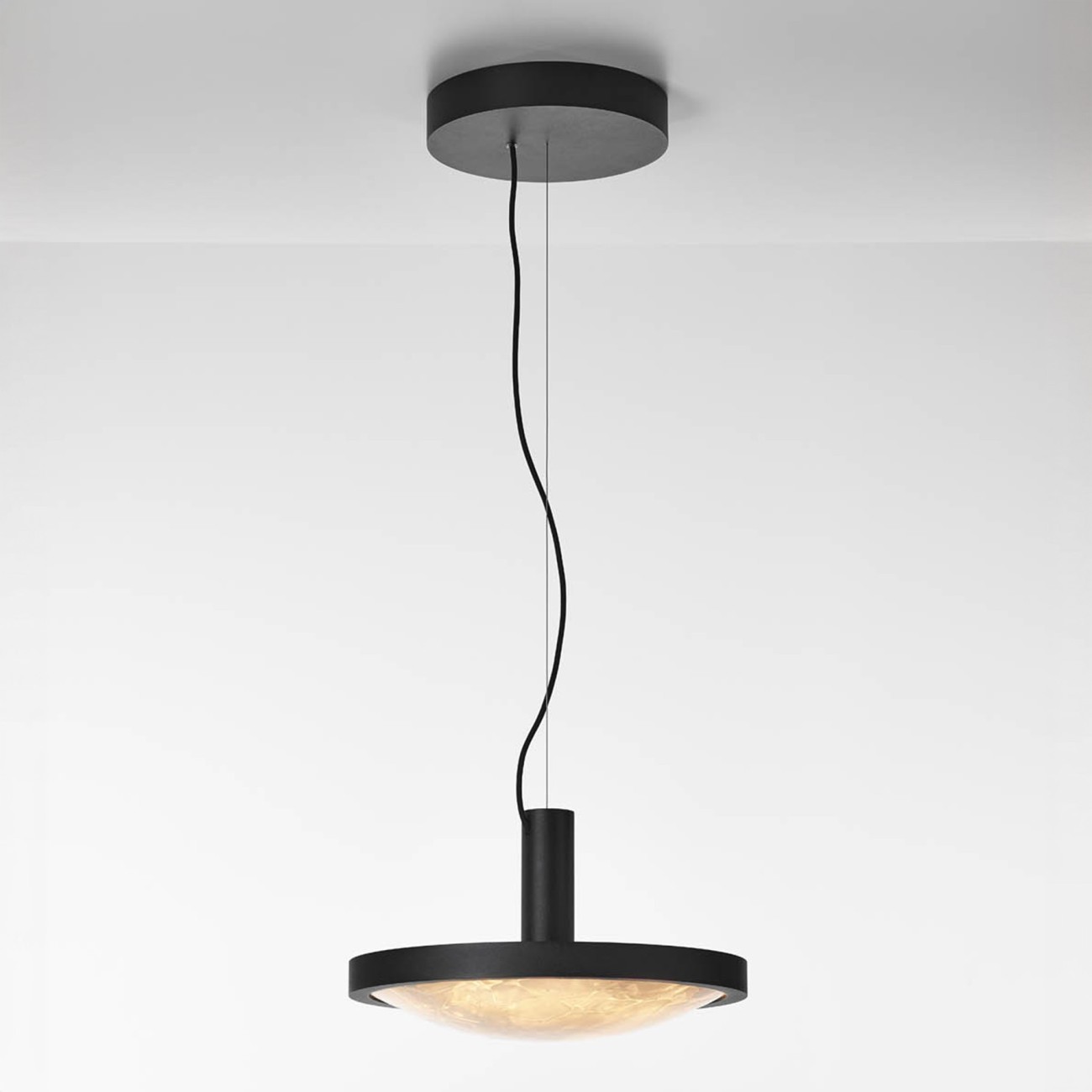 Convex M Pendant Lamp Brokis