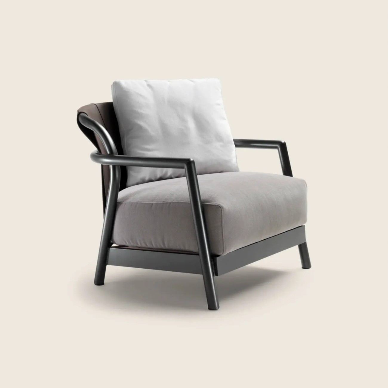 Alison Outdoor Armchair Flexform