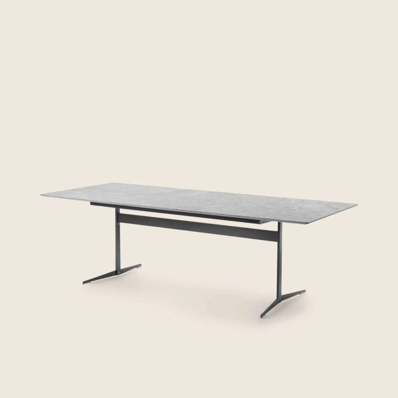 Fly Outdoor Table Flexform