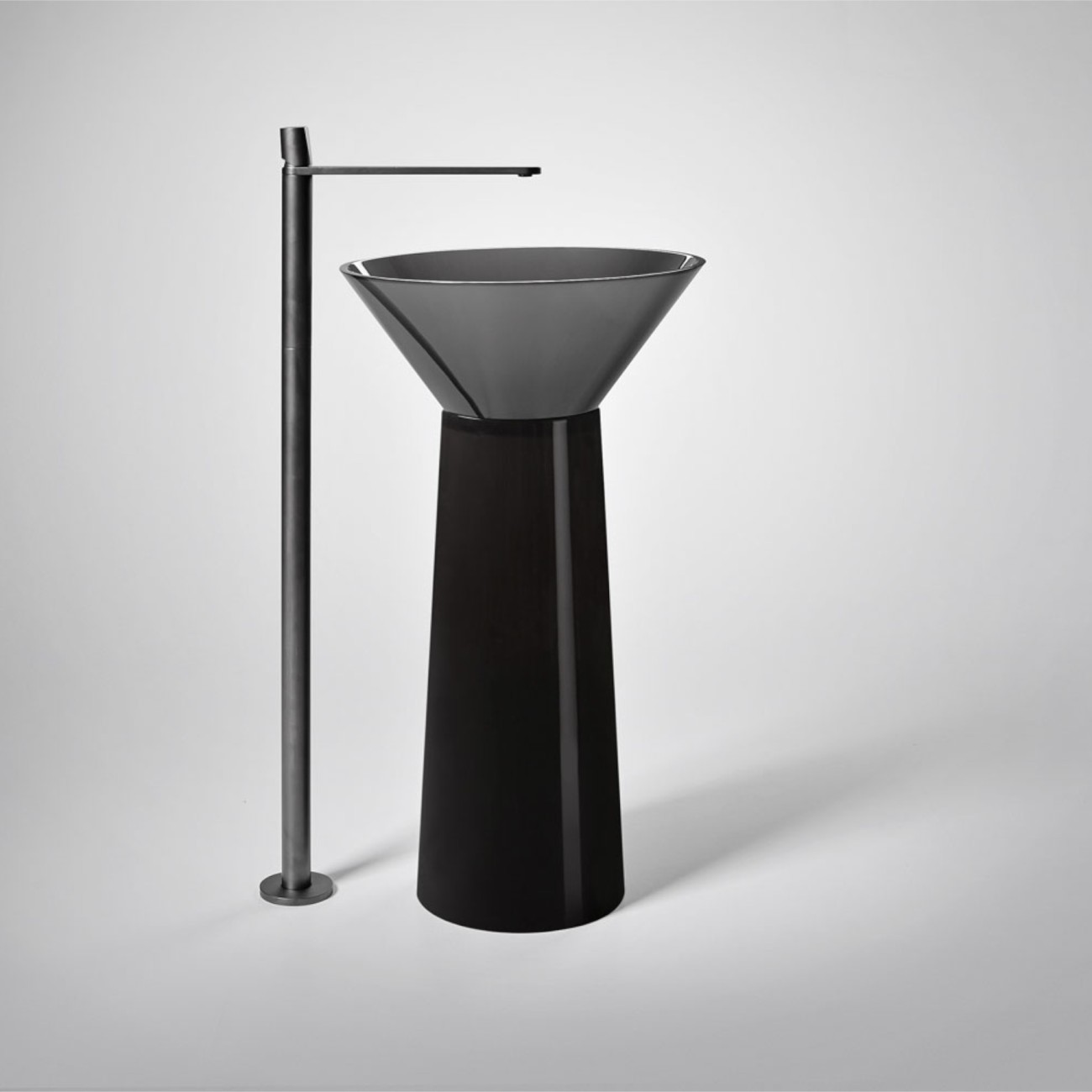 Albume11 Freestanding Washbasin Antoniolupi