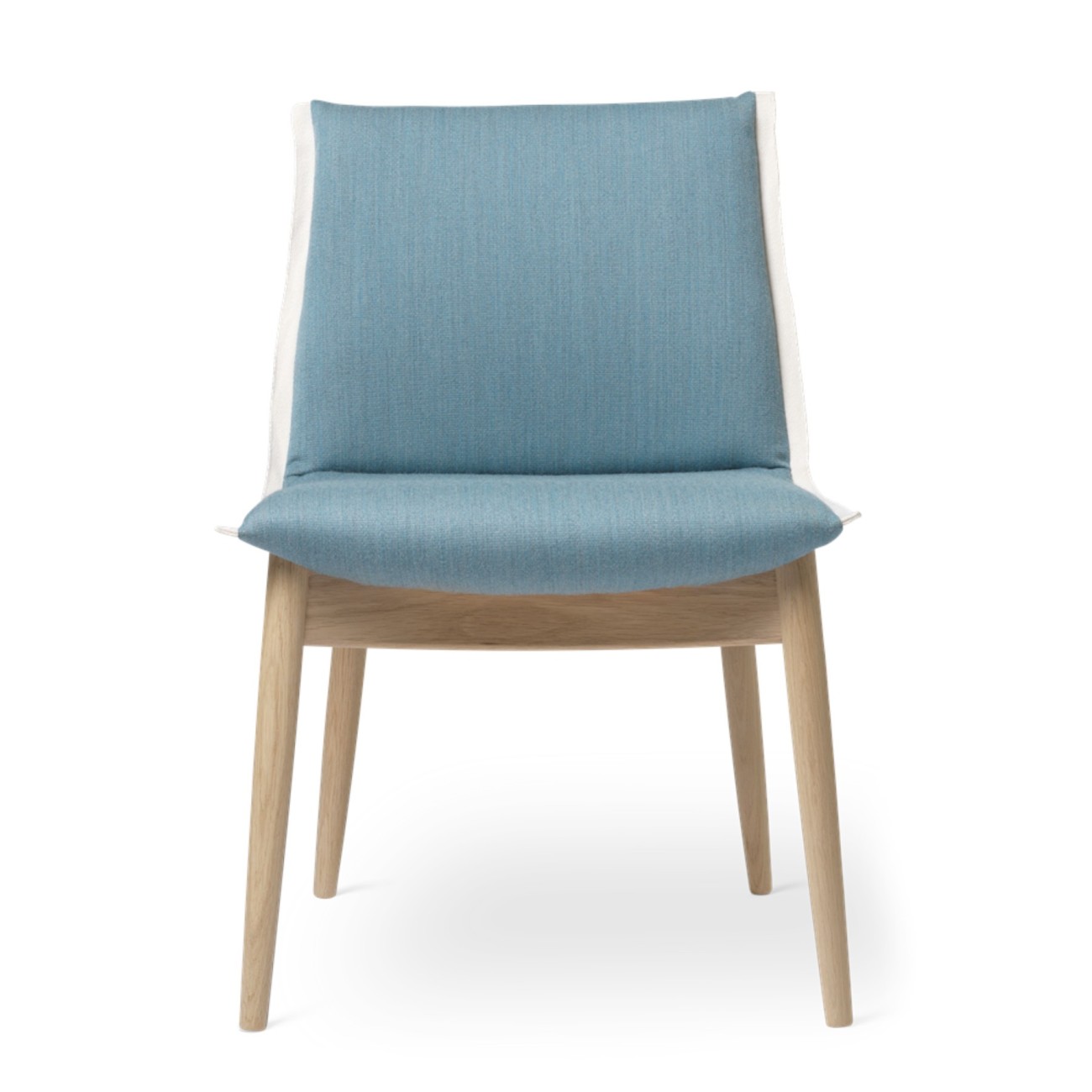 Embrace Chair EOO4 Oak Soap Carl Hansen & Son