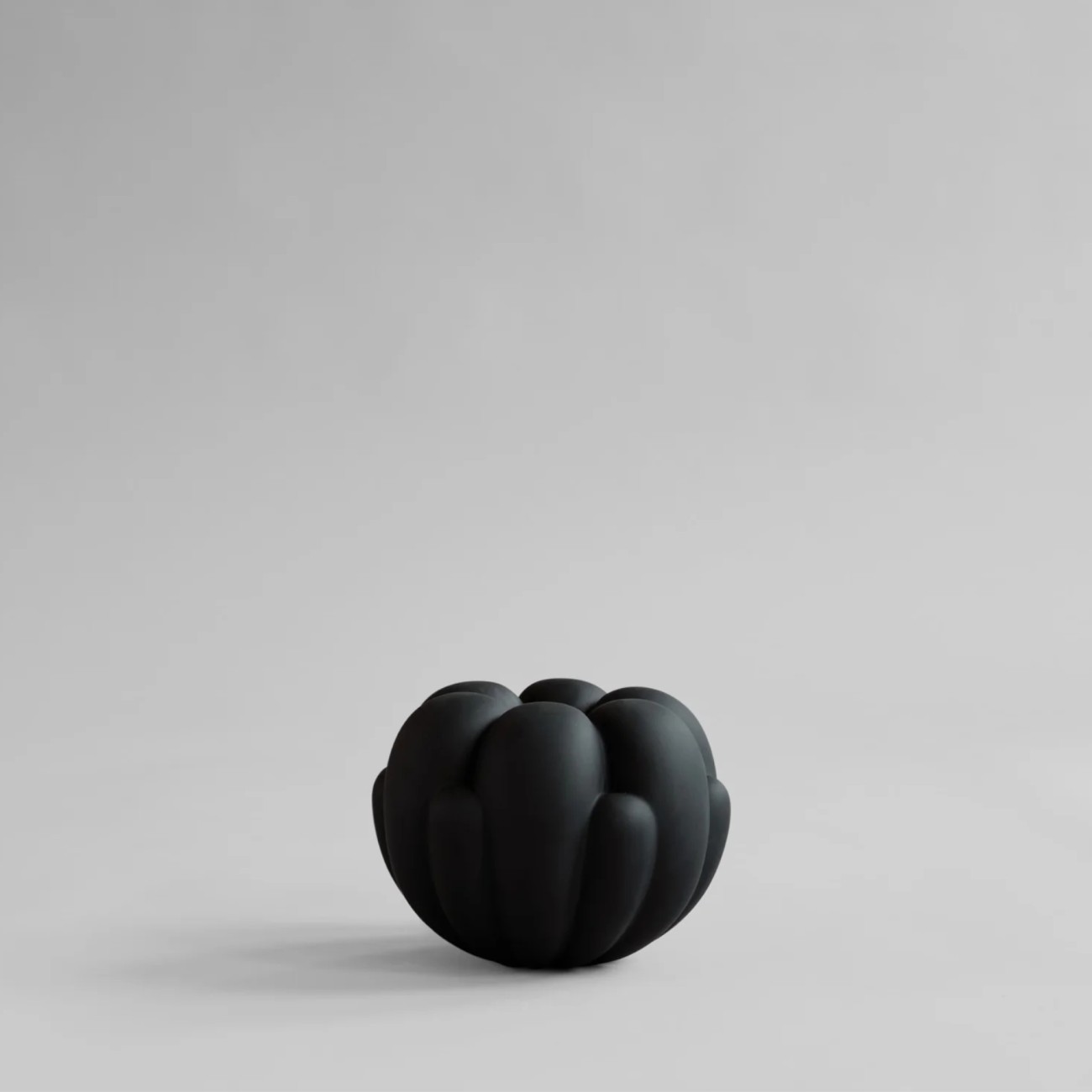 Bloom Black Petit Vase 101 Copenhagen