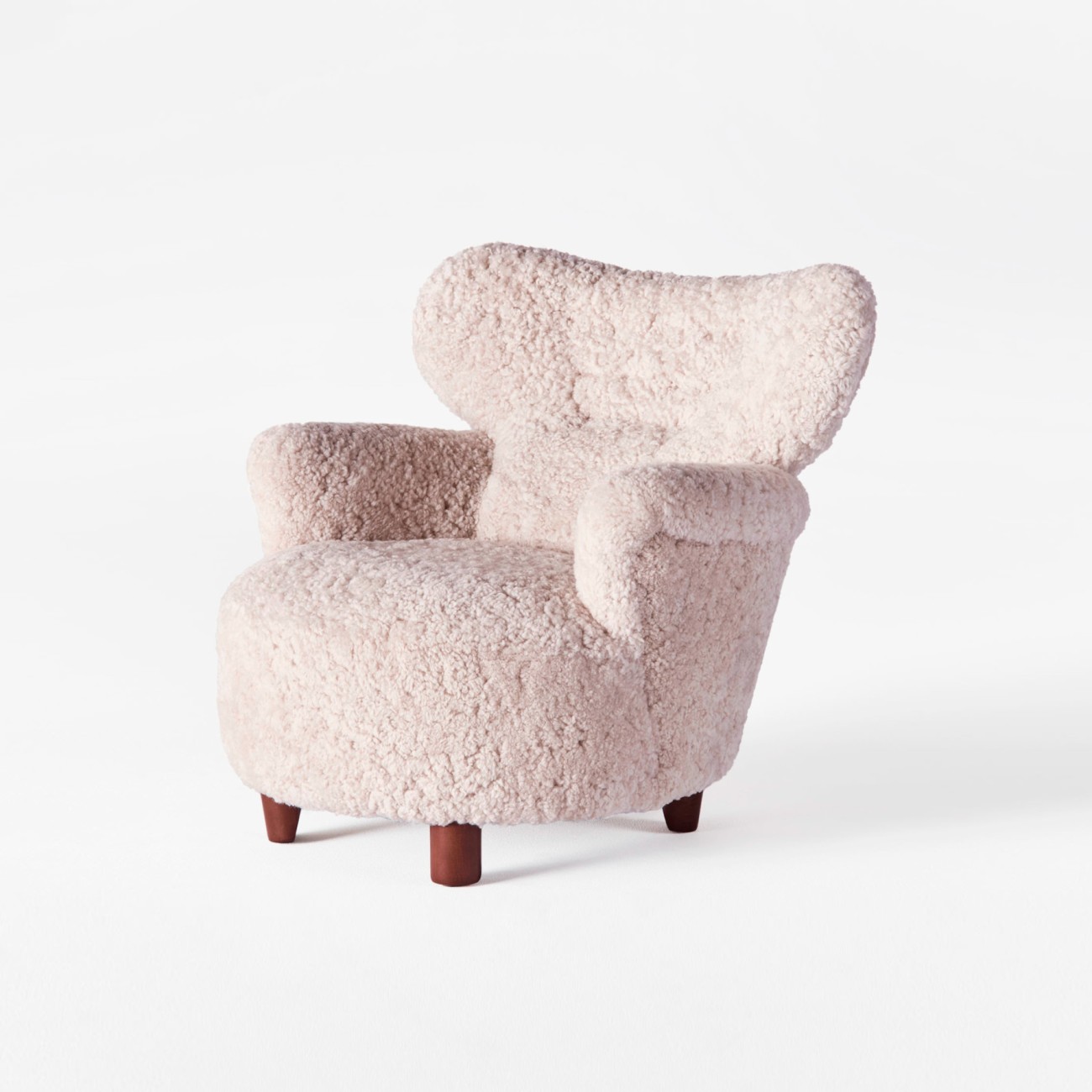 Elias Armchair Sheepskin Dusty Deco