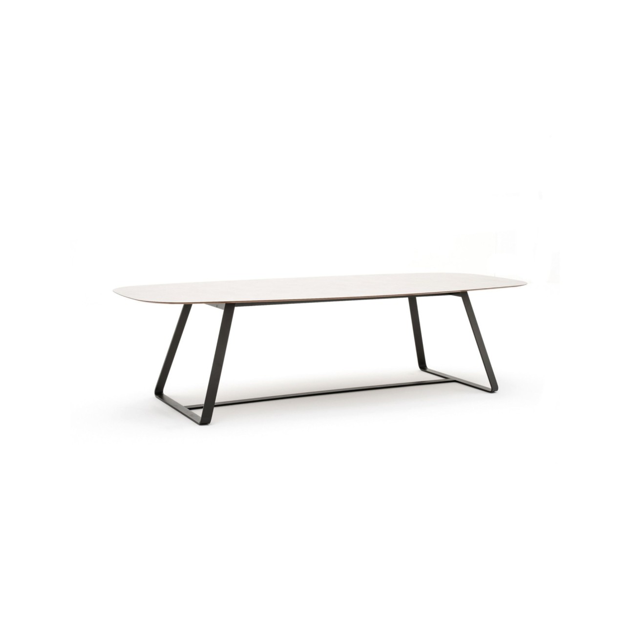 Kolonaki Oval Table Varaschin