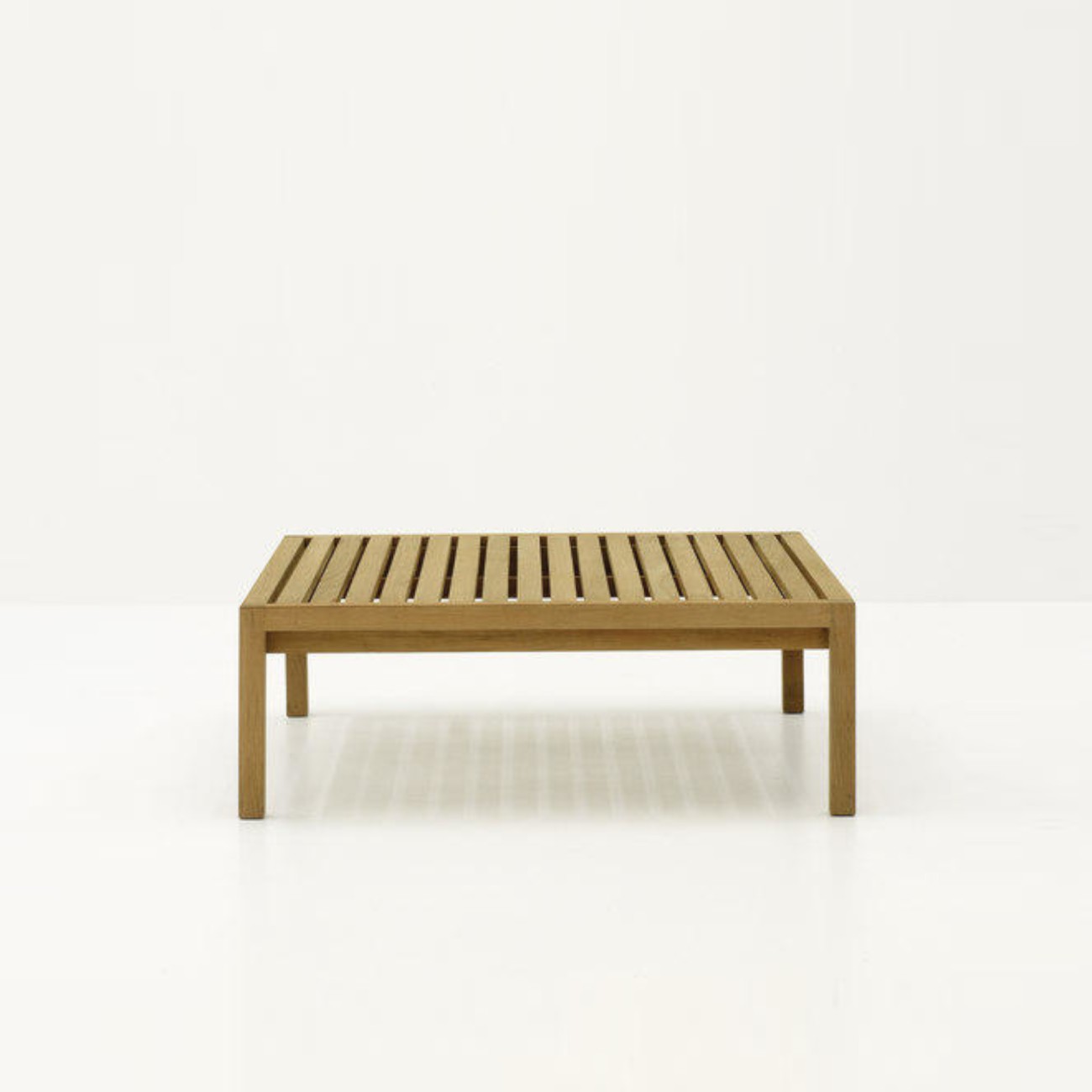 Network 038 Coffee Table Roda