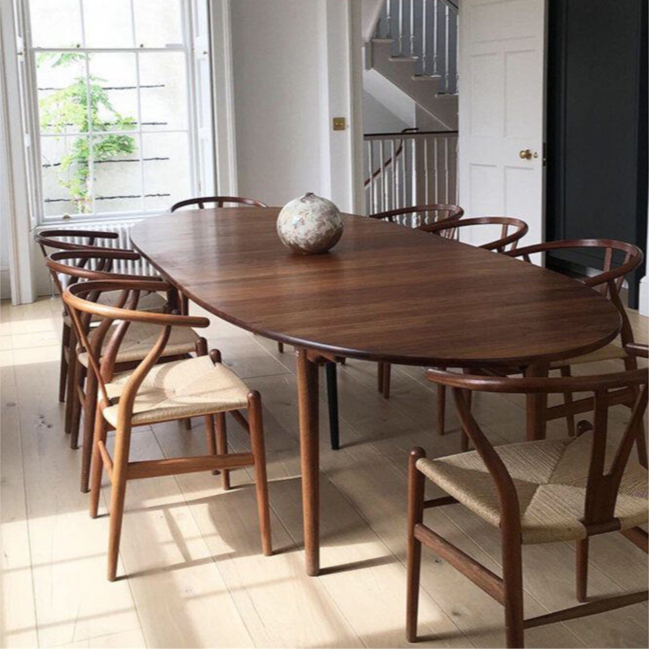 CH339 Dining Table for 2 Leaves Carl Hansen & Son