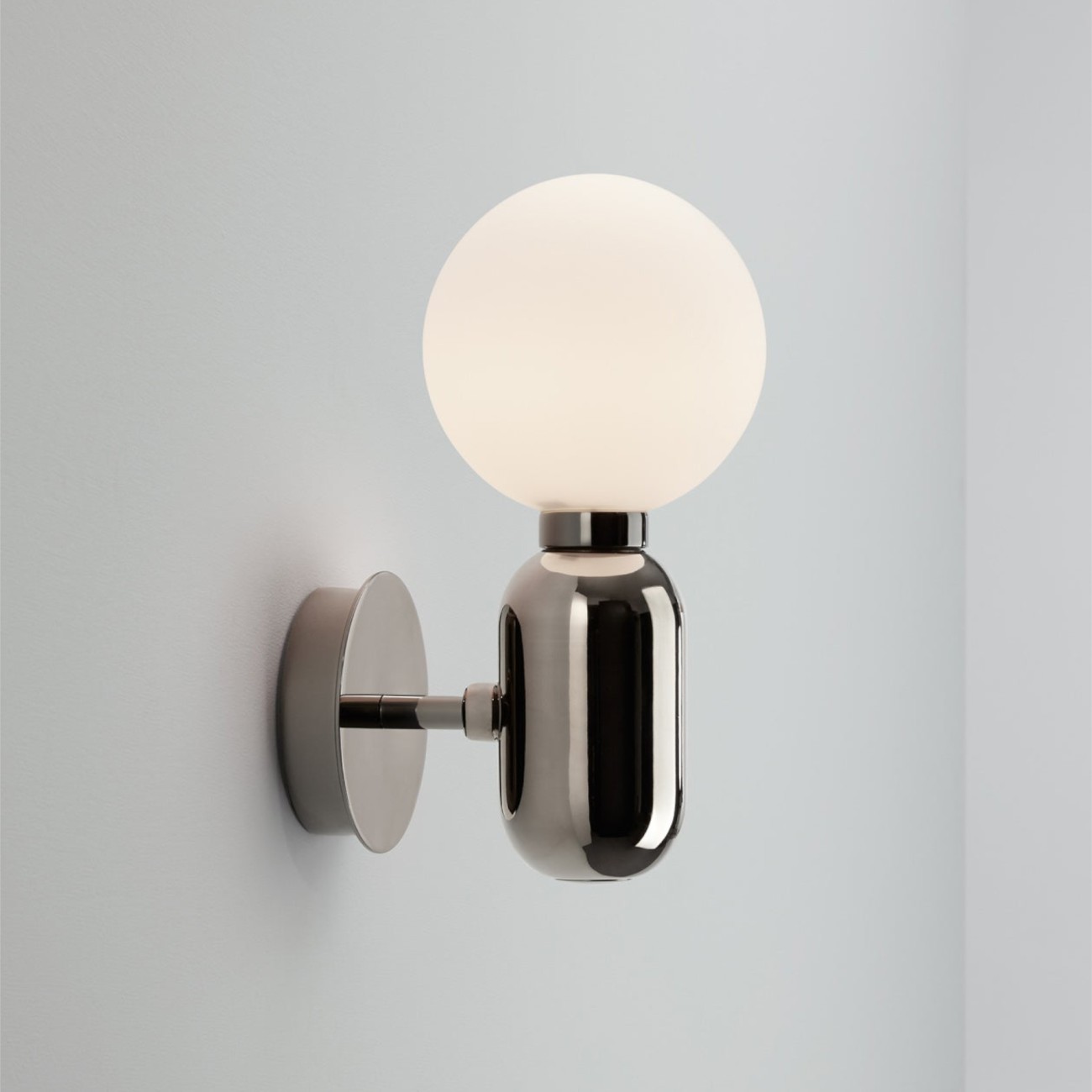 Aballs A Wall Lamp Parachilna