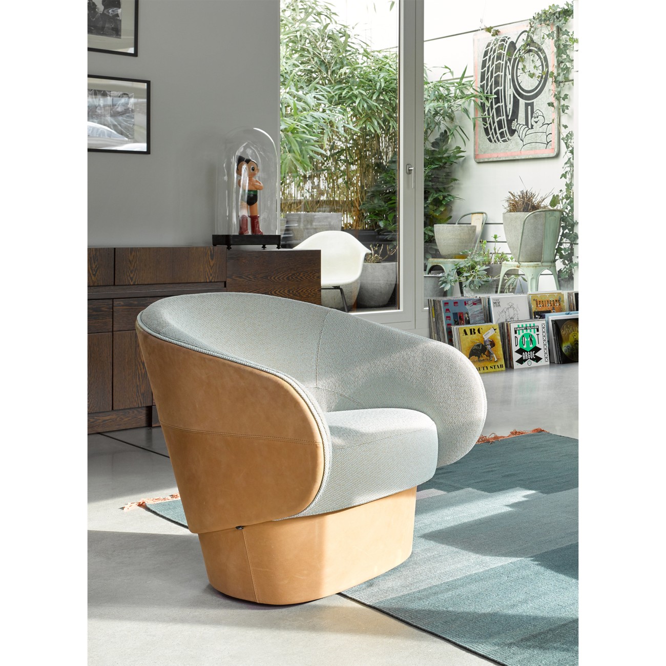 Roc Swivel Easy Chair COR Undomus